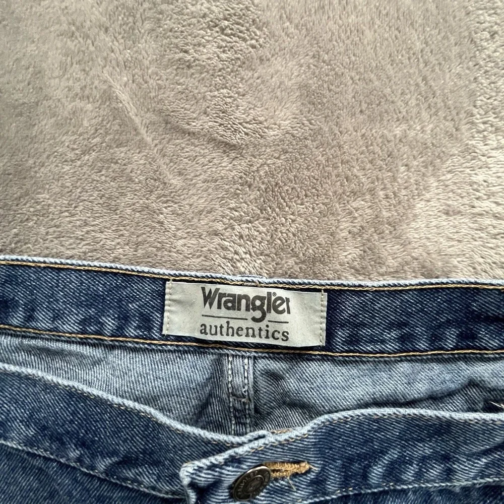 WRANGLER Authentics 42x30 Denim Blue Jeans Dark Rinse ZM200SD Wash